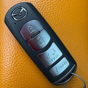 Authentic Mazda /Toyota key fob XC3, XC5, XC8, XC9 & Yaris